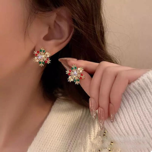 18K Gold-Plated Snowflake Stud Earrings - Aura Apparel