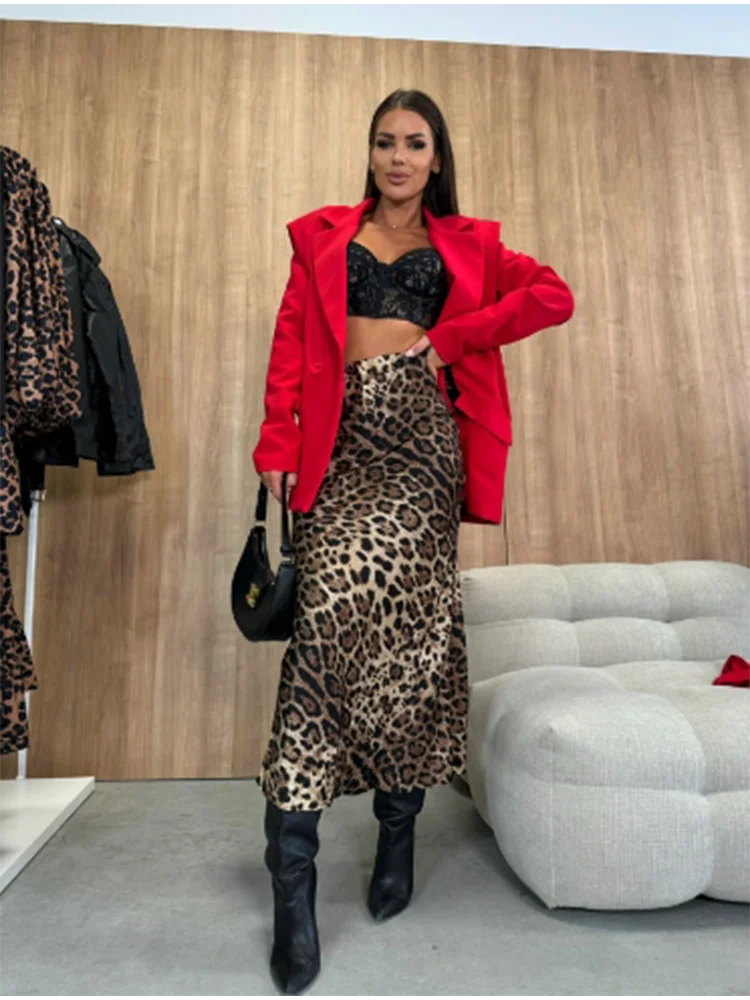 Chic Leopard Print Skirt – Women's Multicolor Midi Skirt