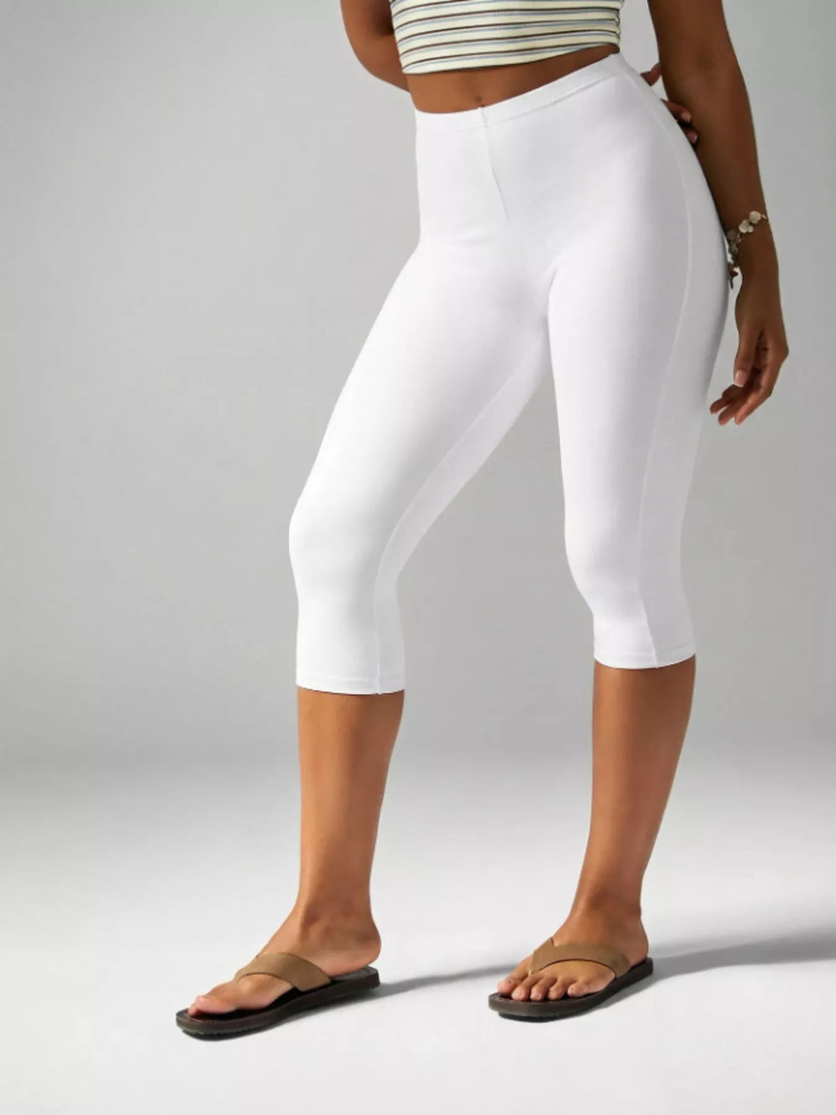 High-Waisted Active Capri Leggings - Aura Apparel