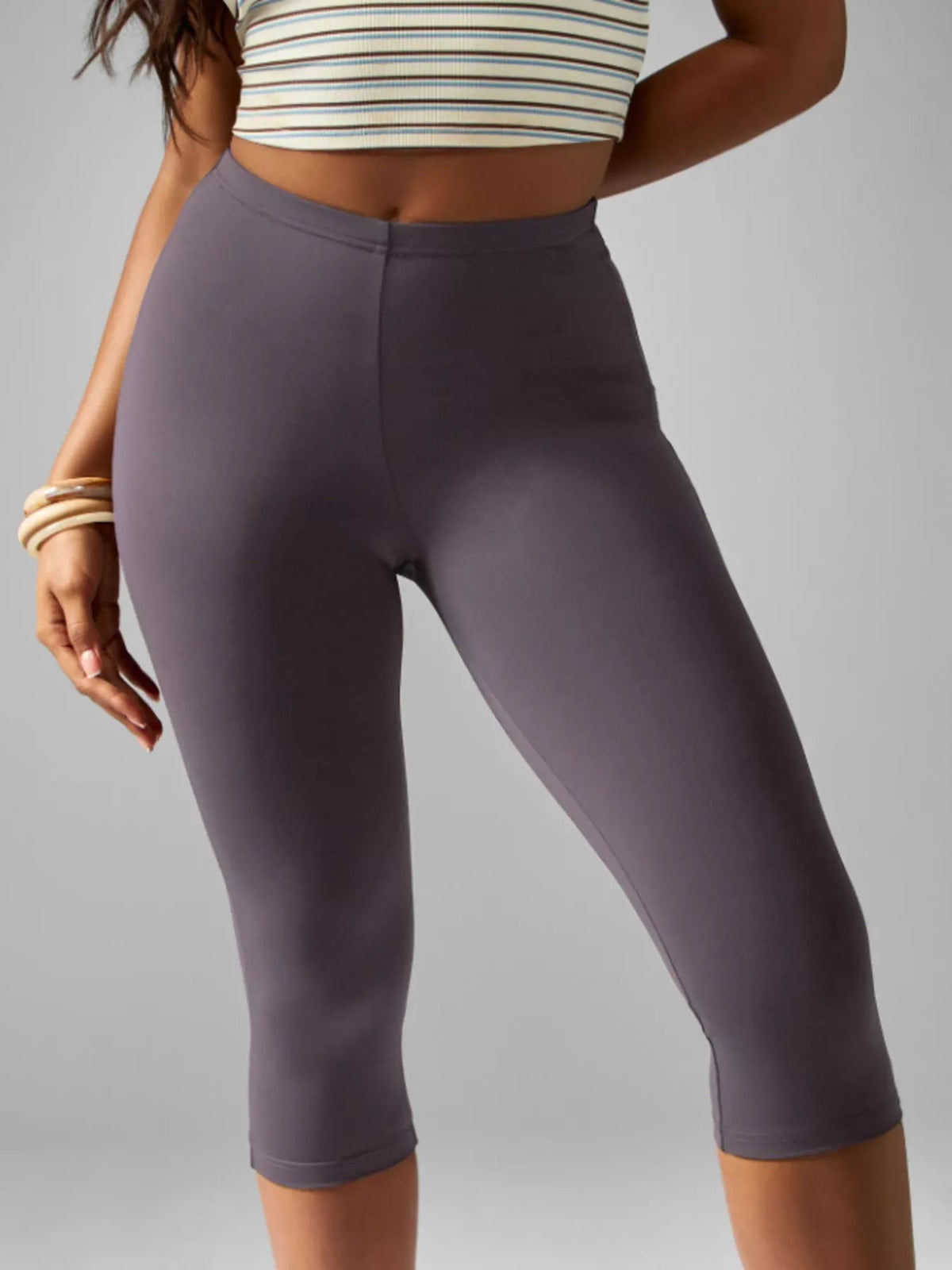 High-Waisted Active Capri Leggings - Aura Apparel