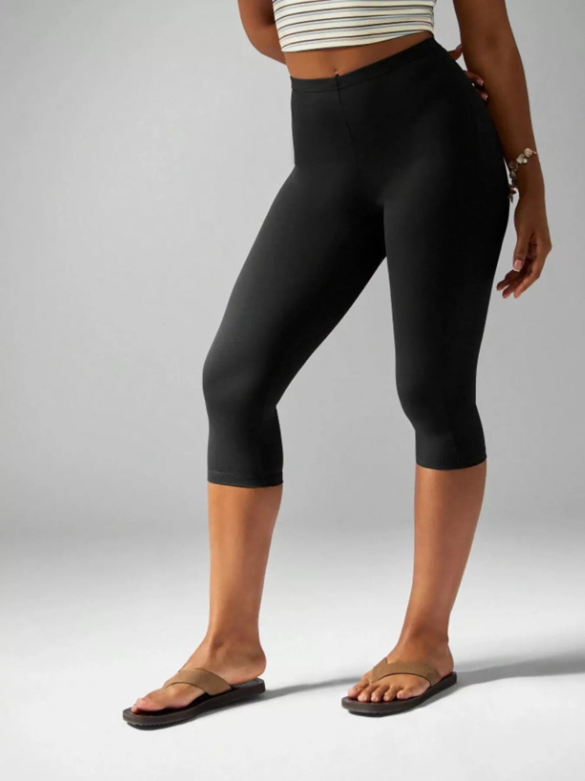 High-Waisted Active Capri Leggings - Aura Apparel