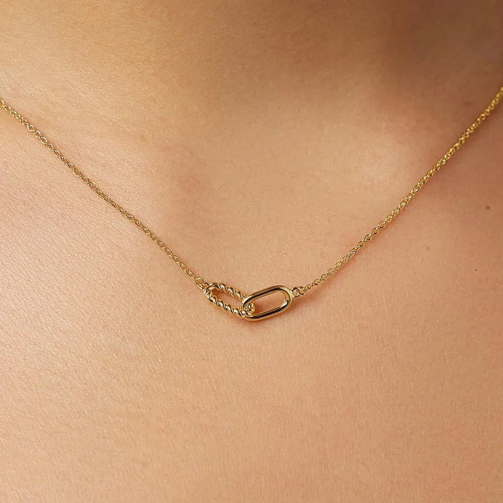Interlocked Titanium Steel Necklace - Aura Apparel