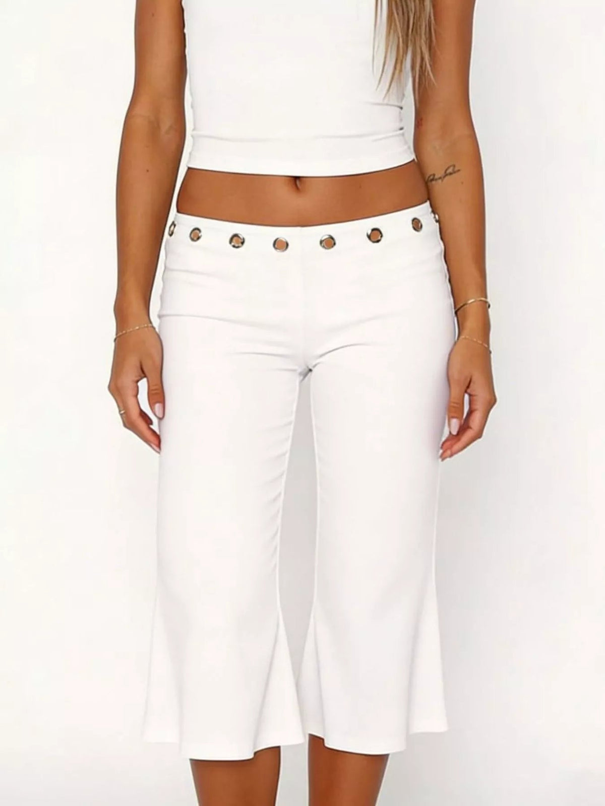 Mid Rise Capris Pants - Aura Apparel